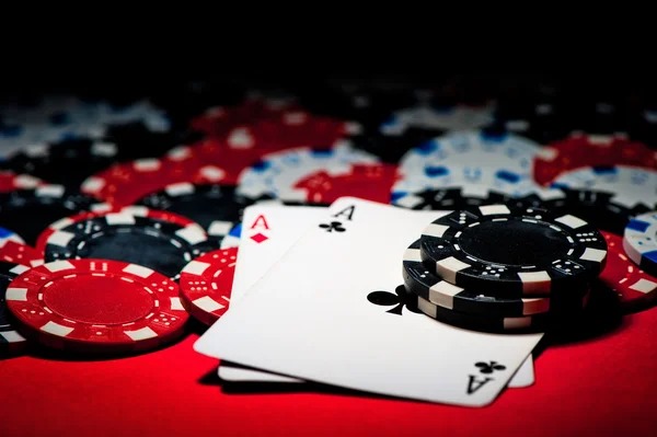 Live roulette wheel spinning in HD multi-camera studio at mamajitu login